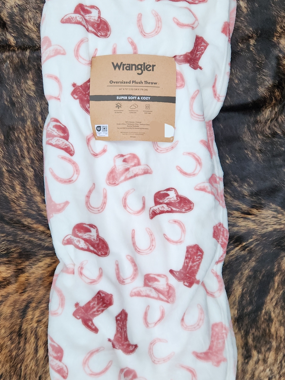 Wrangler White Plush Throw with Dusty Rose Western Motif